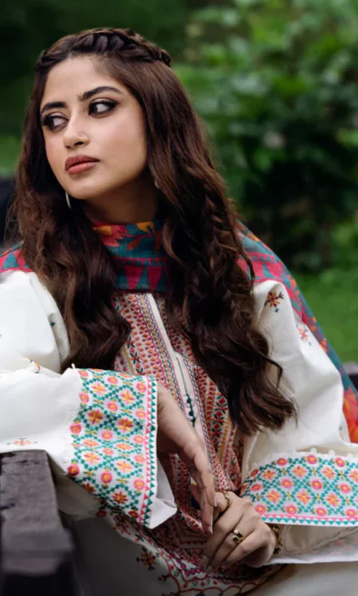 Sapphire Heavy Embroidered 3PC Lawn Suit [RC-7058] - Image 3