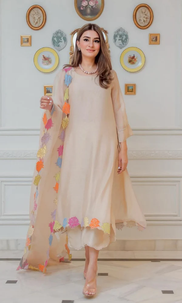 3PC Lawn Embroidered Suit