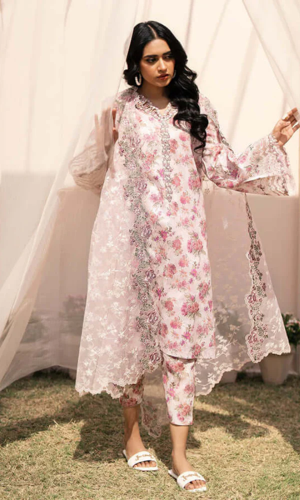 3PC Heavy Embroidered Lawn Suit