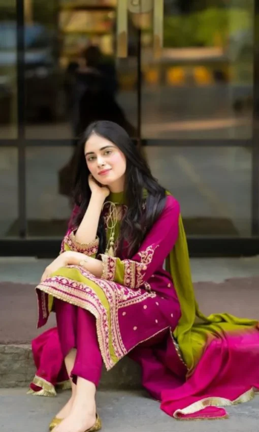 Embroidered Lawn 3pc Suit With Bamber Chiffon Dupatta [RC-7017] - Image 4