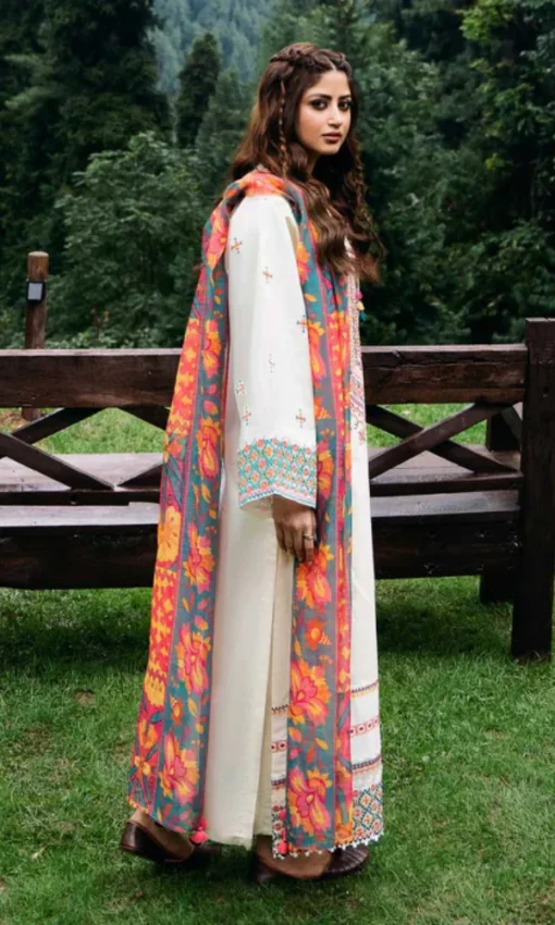Sapphire Heavy Embroidered 3PC Lawn Suit [RC-7058] - Image 5
