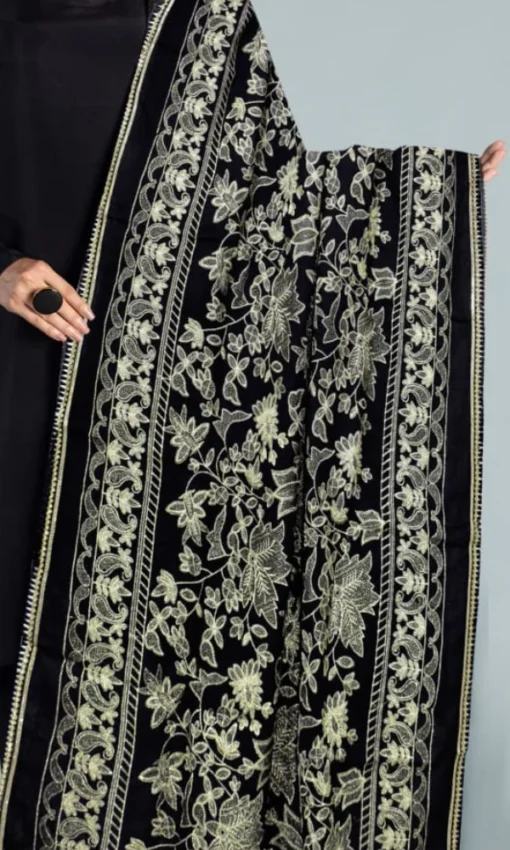 Black Shawl